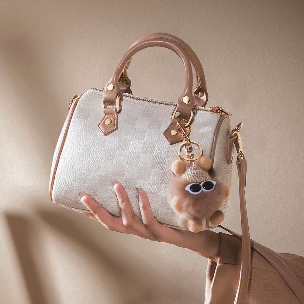 High End Niche Boston Pillow 2024 Summer New Fashion Large Capacity Handbag Commuter Crossbody Bag