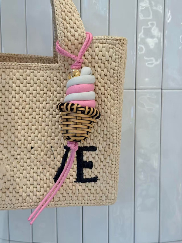 Fashion Bag Charms Designer Ice cream charm classic cowhide For Women Anagram Pebble in a gold finish Letters Ornament Keychain Creative strawberry