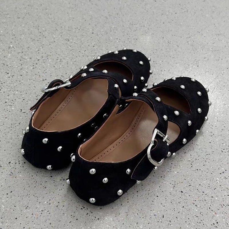 Stylish Fashion Vintage Women Flats Shoes Ladies Luxury Ballerina Shoe Shallow Mouth Buckle Strap Soft Sole Hollow Out Shoes Rivet