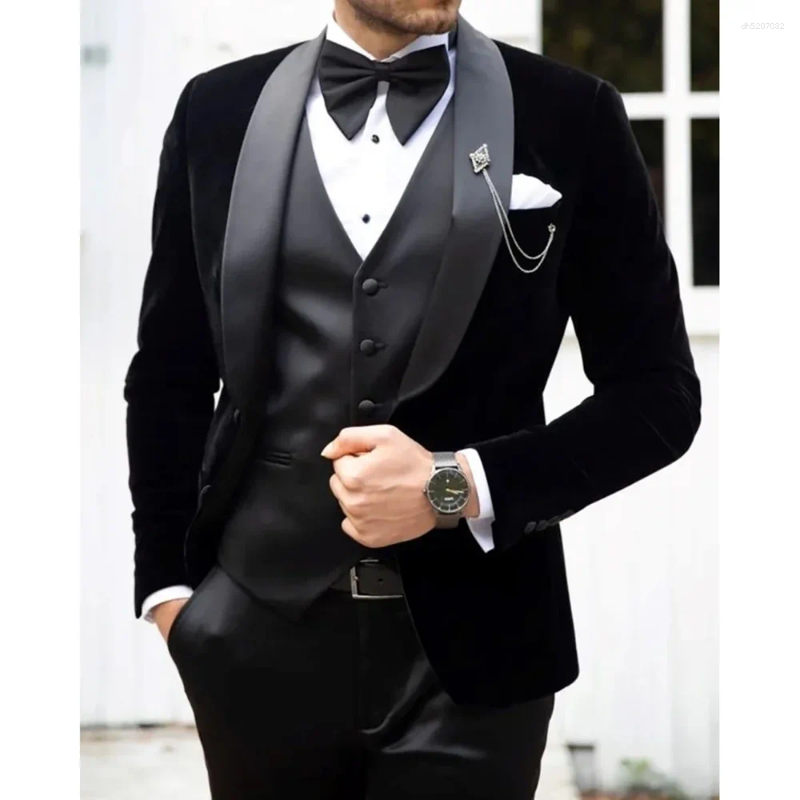 Costumes pour hommes châles noirs Blazer Velvet Blazer Sets 3 pièces de mariage de mode de mariage Party Tuxedo Formed Male (pantalon de gilet de