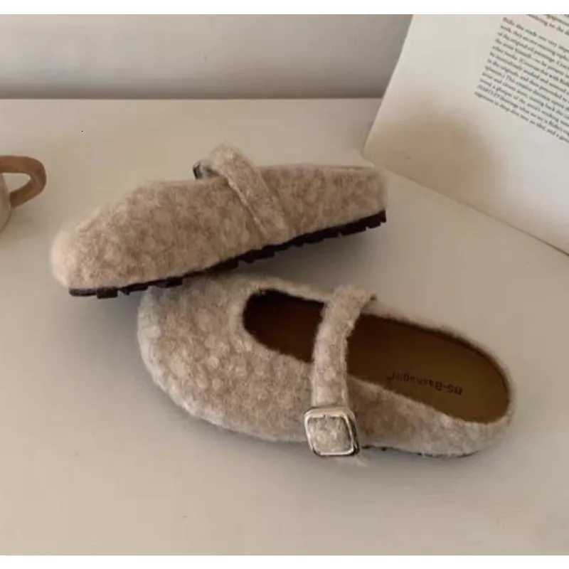 Big Size 43 Women Lambswool Slippers Winter Sheep Fur Shoes Ladies Flat Cotton Slides Home Pantuflas Daily Slip On Furry Mules Z250929