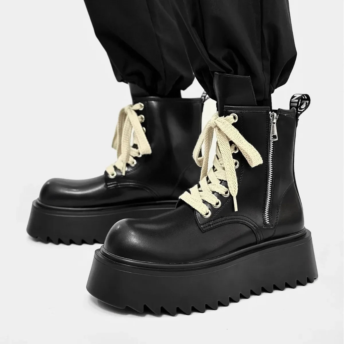 2025 British style zipper Chelsea boots mens motorcycle autumn and winter leather hightop thicksoled snow 250930