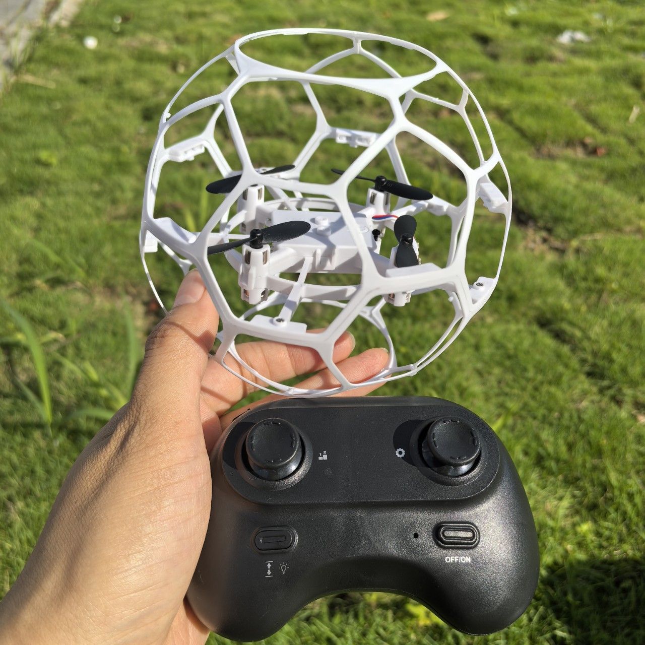 FENGH HUANG Brand Soccer Kid-Friendly Football-Shaped Drone Toy Stable Flight & Long Lasting Playtime-image-1078167790