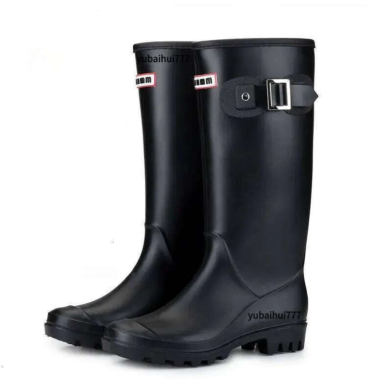 Designer Rain Womens Boots hunters shoe Snow Rubber High boot breathable Black light shoes fashion autumn winter wellies size 3542 201po S261005