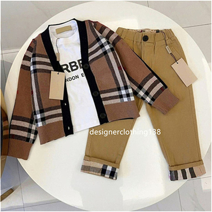 2026 Winter New Brand Set Designer made high quality children's set Warm sweater jacket base top and sports pants three piece set Sizes B13