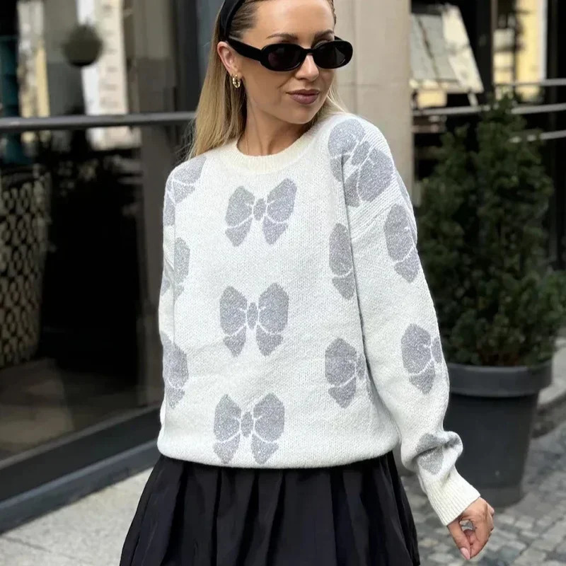 Womens Oneck Pullover Sweater Sense Niche Tops Autumn Winter Butterfly Pattern Sweater Fashion Knitted Top Streetwear 250929BJ