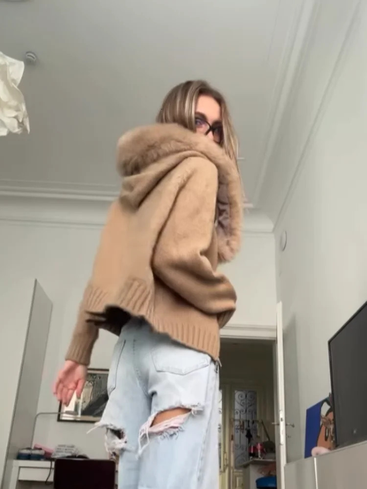 Chic Fur Collar Cropped Jacket Coat Hooded Knitted Sweater Women Casual Solid Autumn Zipup Outerwear High Street Outfit 250929BJ