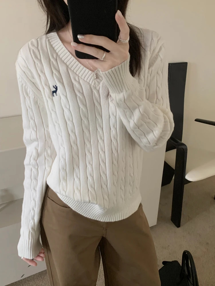 4Colors autumn Winter Korean style V Neck Twist Embroidery Vintage Slim Knitted Sweater and pullover womens X3522 250923BJ