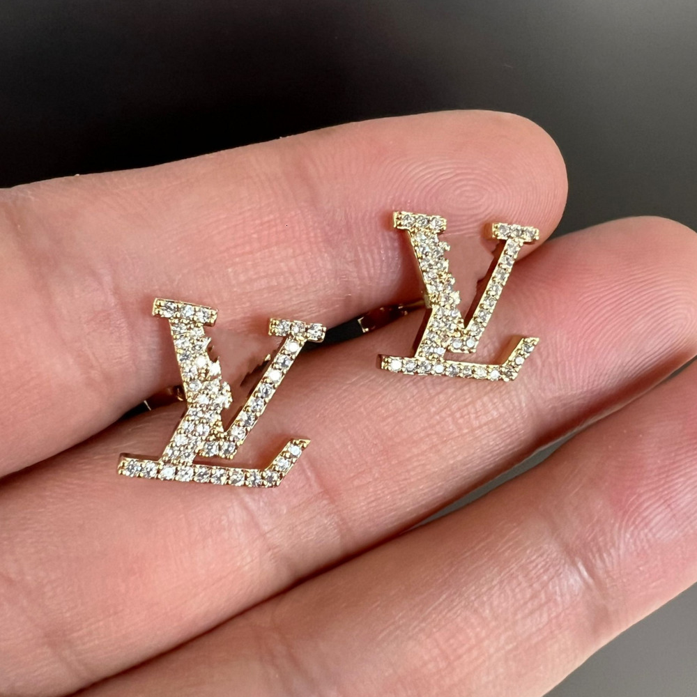Stud Full diamond micro inlay V stud Women girls 18K gold silver Fashion Earrings Designer Studs Top Quality Engagement wedding Earring For Lady Who