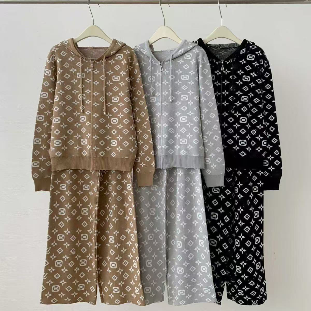 Full letter Jacquard ensemble pull à col rond uni et pantalon large maille deux pièces femme style Europe États-Unis coupe ample élégante