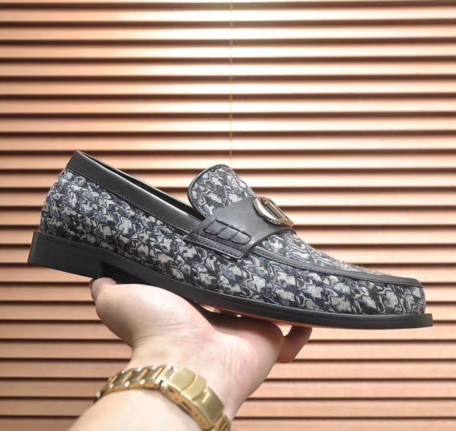 Classic Style Fashion Retro Male New Flat Shoes Letters Printing Simple Hundred with Fine Workmanship Men's Dress Shoes