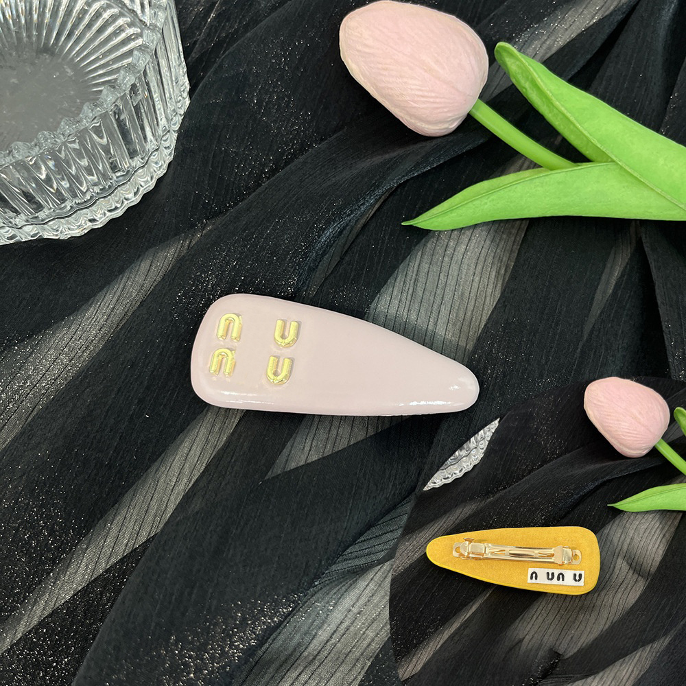 Designer Women Hair Clips Fashion Accessories Ladies Clip Luxury Side One Word PU Big Letter Headwear Barrettes Hair Decorations HairJewelry-image-1078897096