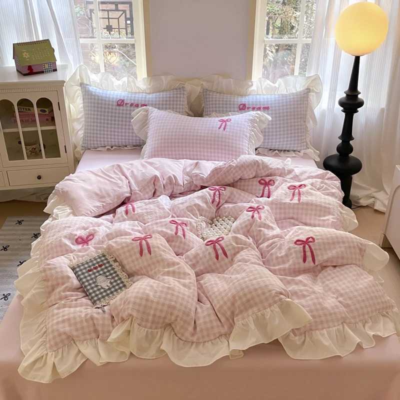 Korean Style Bedding Sets 2025 Pink Grid Bow Quilt Cover Romantic Bed Sheet Sets Woman Girls Bedroom Duvet Cover 4pcs H251011-image-1079313221