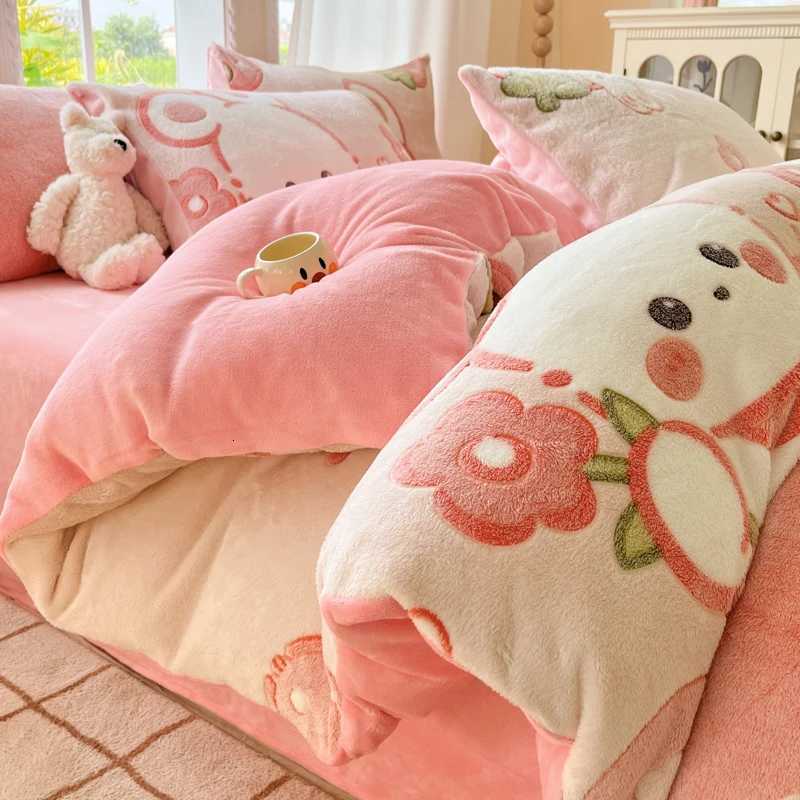 2025 New Snowflake Fleece Fresh and Delicate Printed Duvet Cover Thickened Warm Printed Cartoon Student Milk Fleece Quilt Cover H251011-image-1079313413