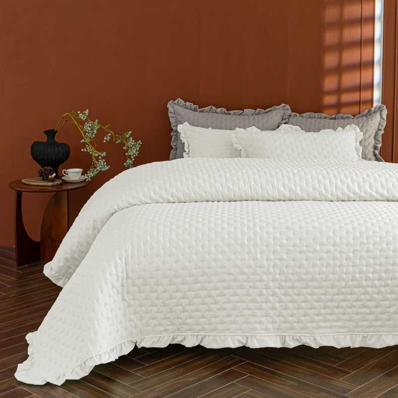 1pc Quilted Bedspread with RuffleWashed Cotton Bed Cover Or 2pcs caseWhite PatchworkGrey Mattress Topper Sheet 220240 H251011-image-1079314959