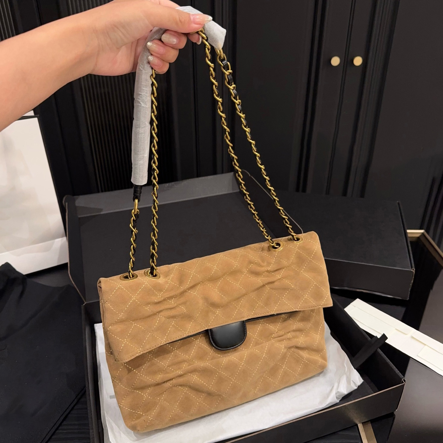 Brown Suede Designer bag Women Vintage Messenger Hobo Slouchy bag soft leather Pleated Chain Handbag Large Shoulder Bag French elegant style winter