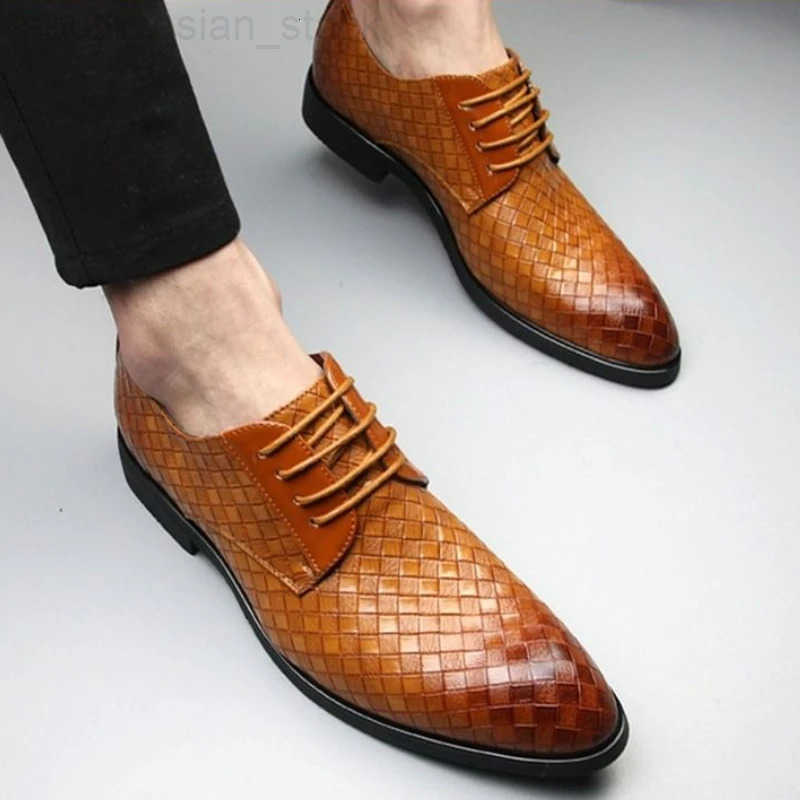 Autumn Winter Lace Up Pointed Toe Mens Formal Shoes 2025 Style Low Price Legitimate Leather 39 Party Business Social Shoe Male Z251013