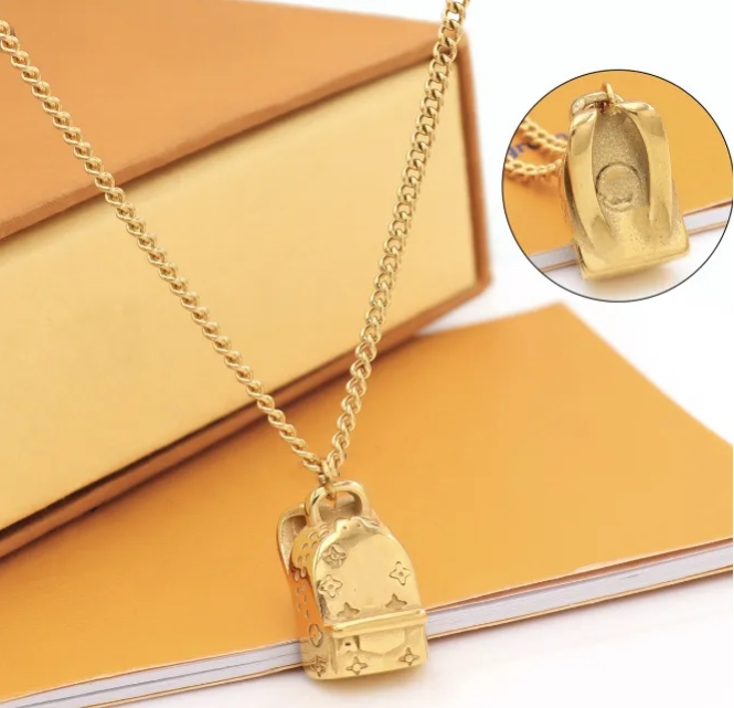 Top Designer Colliers en or pour femmes Sacs à main mignons Pendentifs Colliers Collier élégant avec pendentifs monogramme pour femme - Pendentif