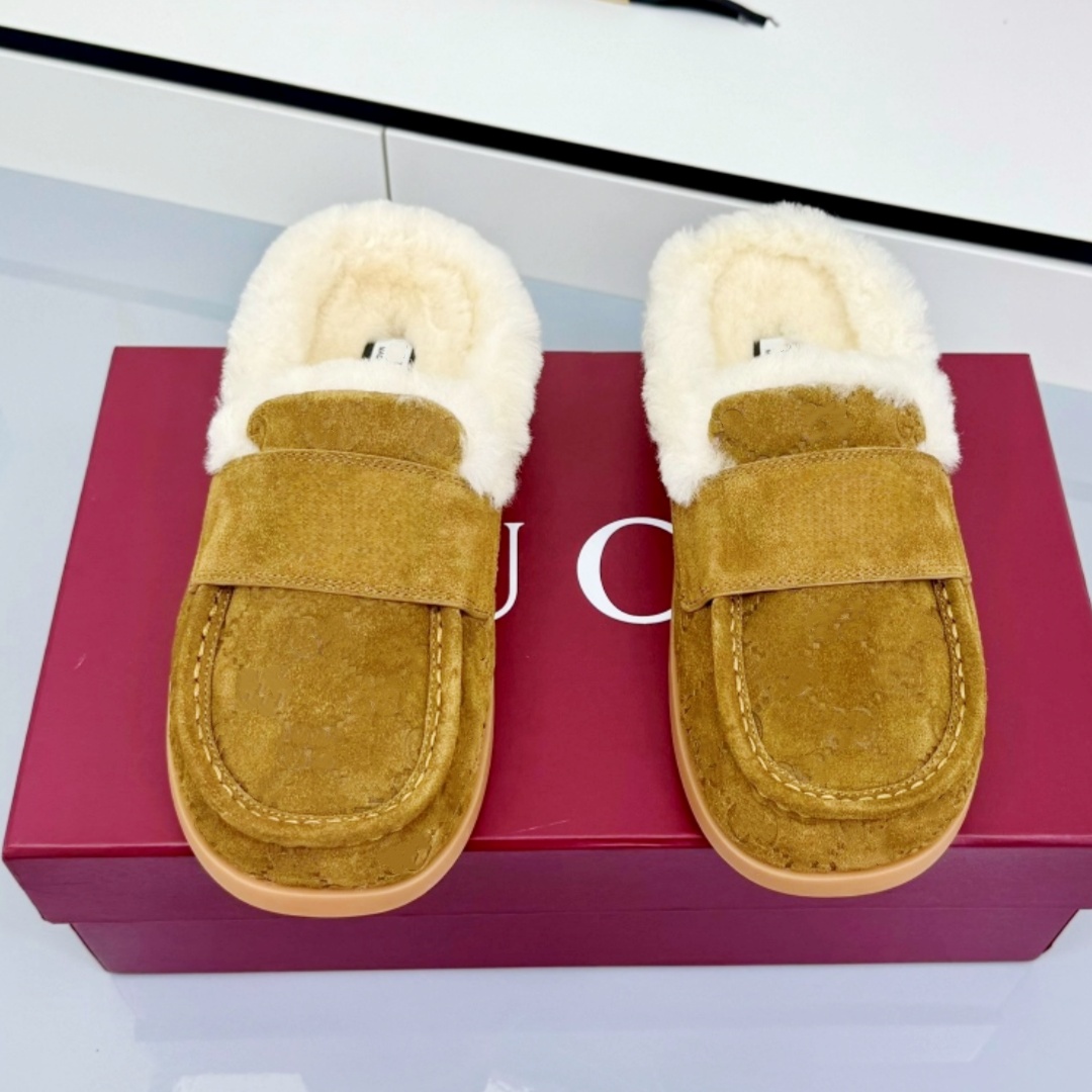 Suede leather Furry slipper 10a Designer Mary Jane shoe for Womens Fur slide Loafers Snow Boots Luxury Winter Booties Mule Flat shoe Scuffs sport ou