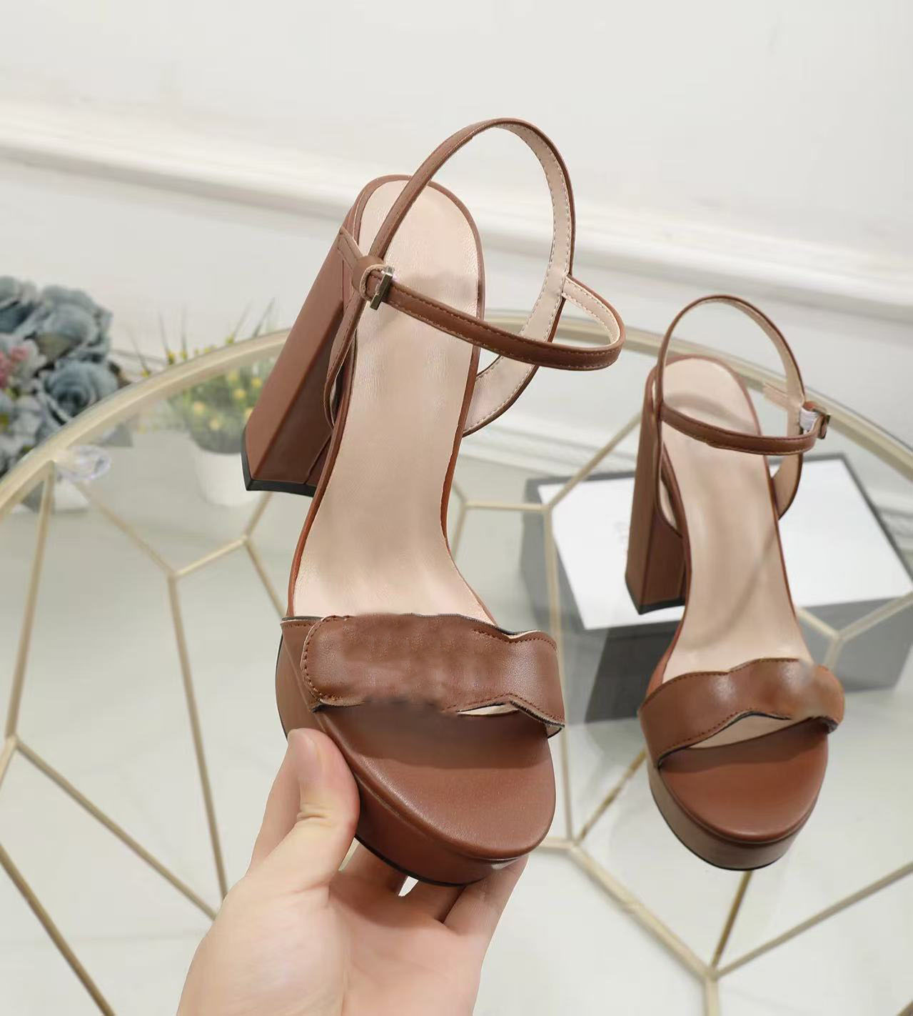 Sandales compensées colorées à la mode pour femmes, Design ouvert, bride à la cheville, talon épais, talon bloc à la mode, Style à enfiler, polyv