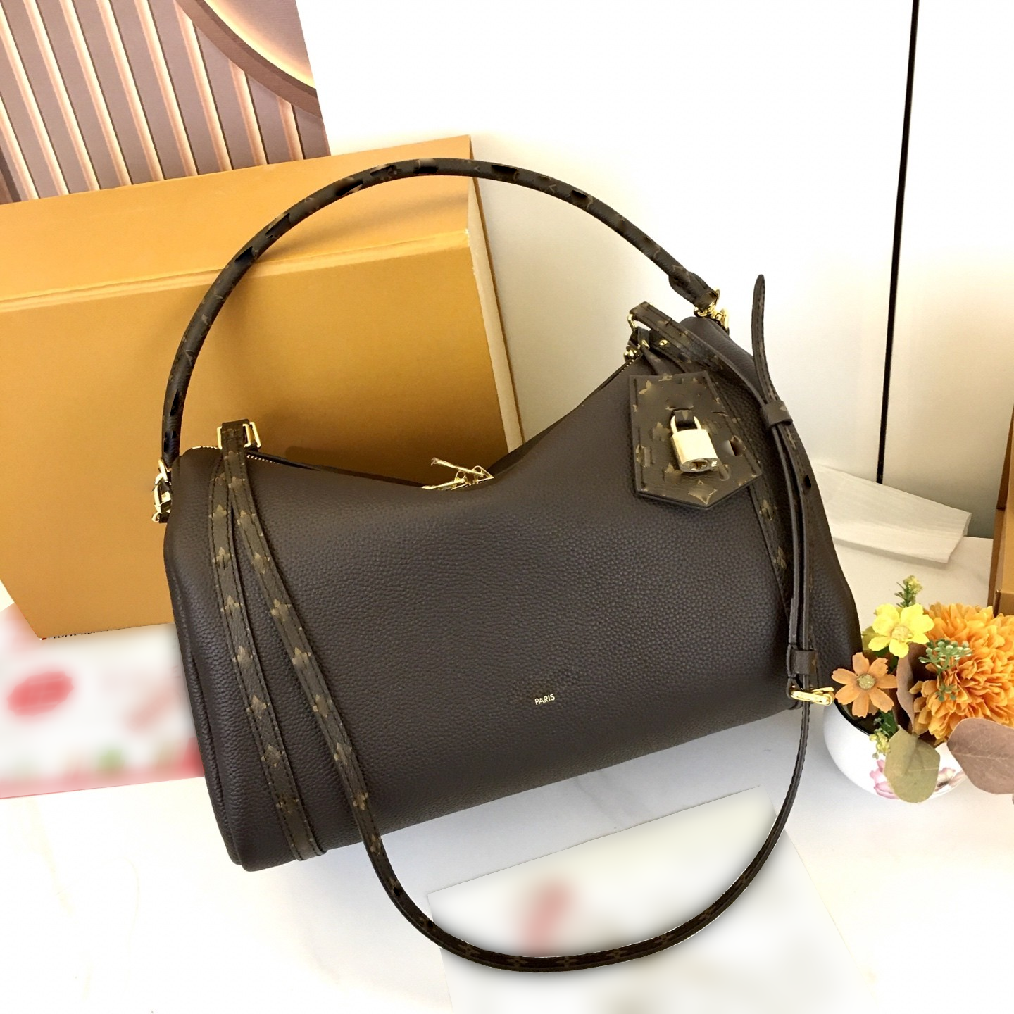 sac de créateur sac à main de luxe sac à bandoulière express série sous les bras doux et polyvalent multifonctionnel essentiel pour le sac portef