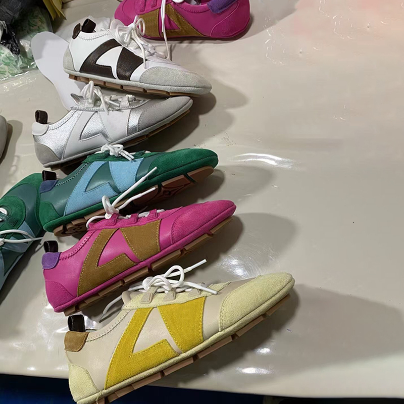 Chaussures de créateurs femmes Sneakerina chaussures velouté daim cuir ballerine baskets femmes formateurs léger confort sport course style décon