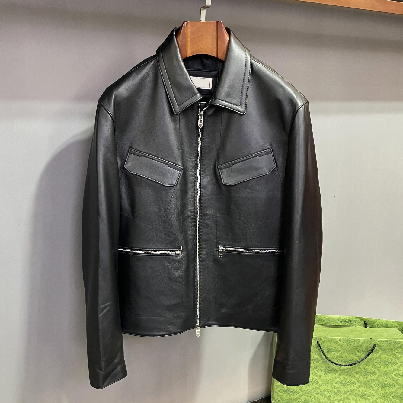 Men's plus size Outerwear Genuine Leather Coats Puffer Jacket hoodie suit hooded casual fashion top quality designer jackets B17i7