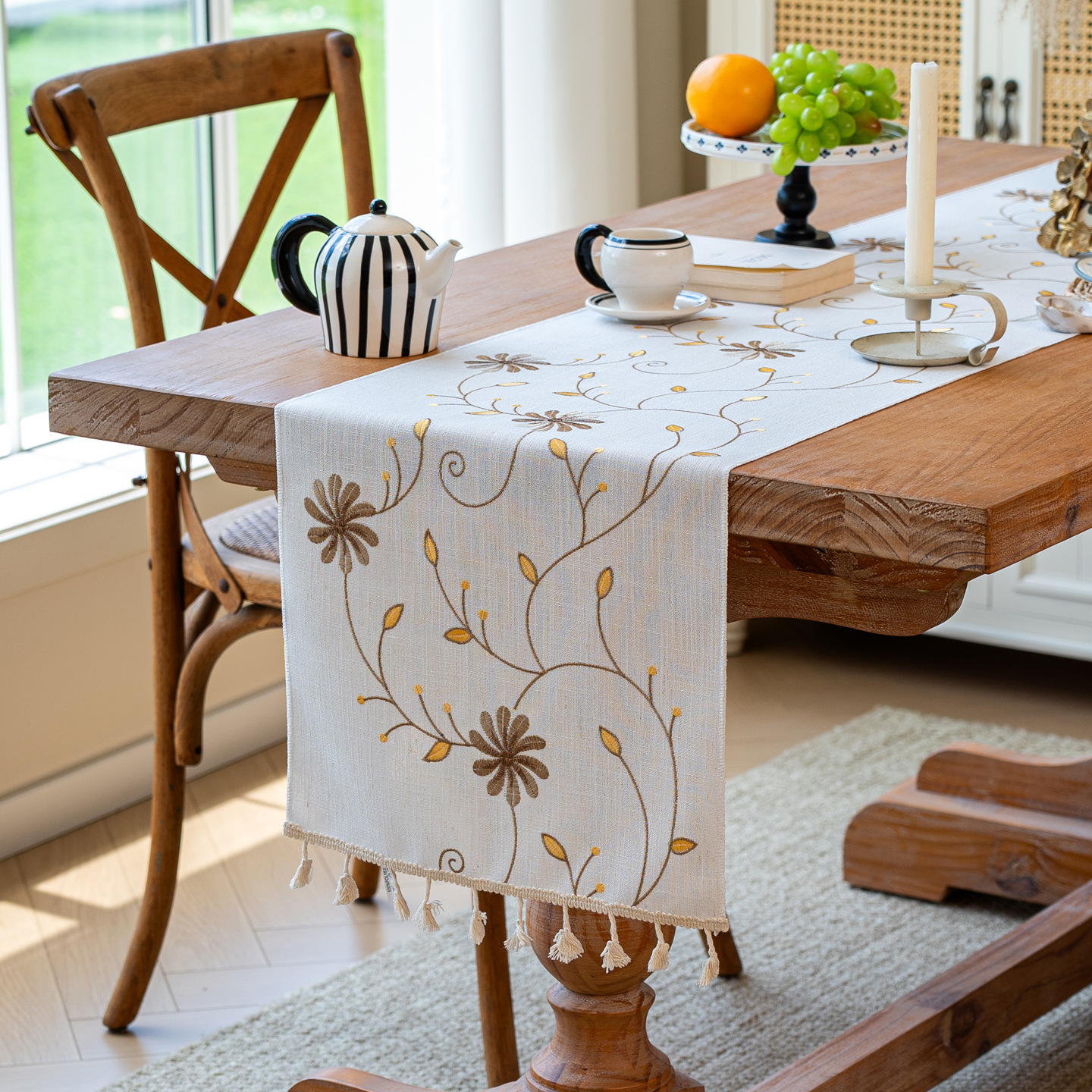 New simple cotton and linen embroidered table runner tassel log wind flower vine home dining table decoration tablecloth U9MD01-image-1080158089
