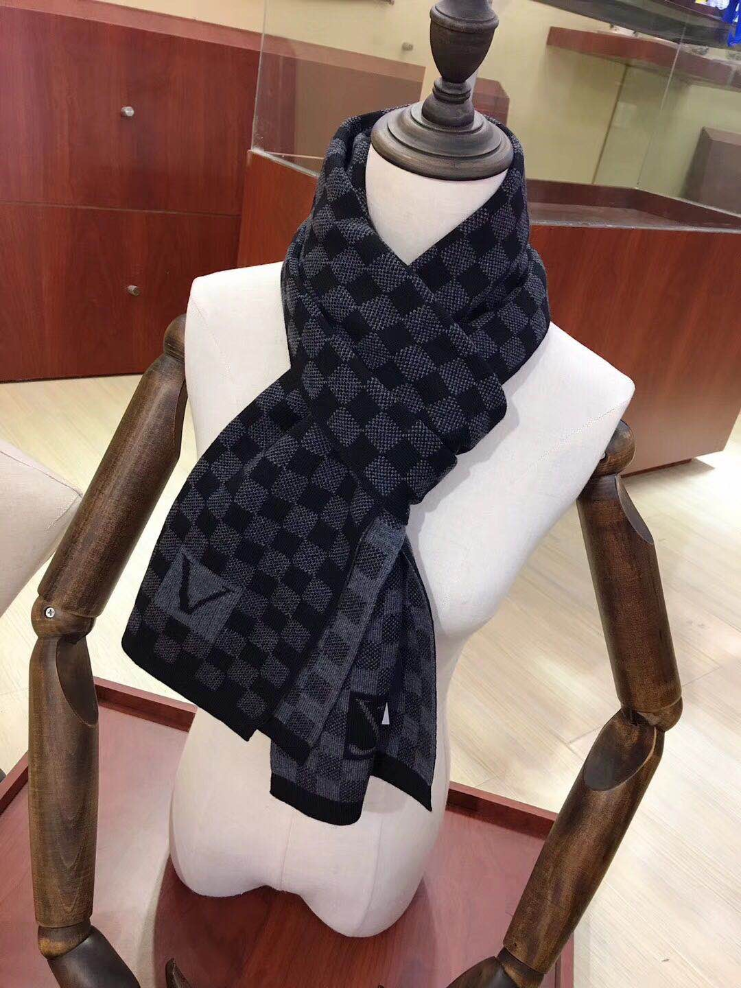 Designer luxury wool scarf autumn winter for men women warm and comfortable fashionable touch exquisite craftsmanship classic style 45x180cm