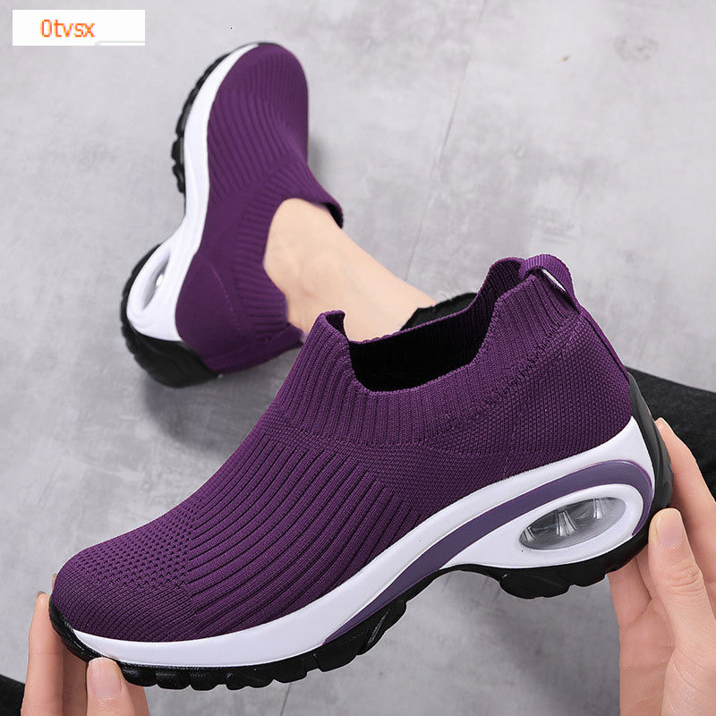Cross border women's walking shoes, spring and summer new items, sliding knitted socks shoes, women's air cushion lazy shoes, designer sho