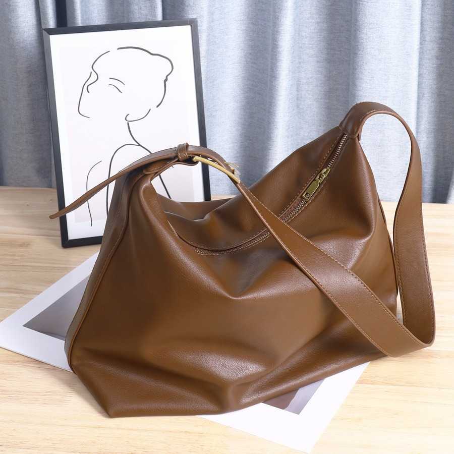 2025 Korean Version New Daily Versatile Tote For Women Large Capacity Soft Minimalist Style Single Shoulder Crossbody Bag Trendy
