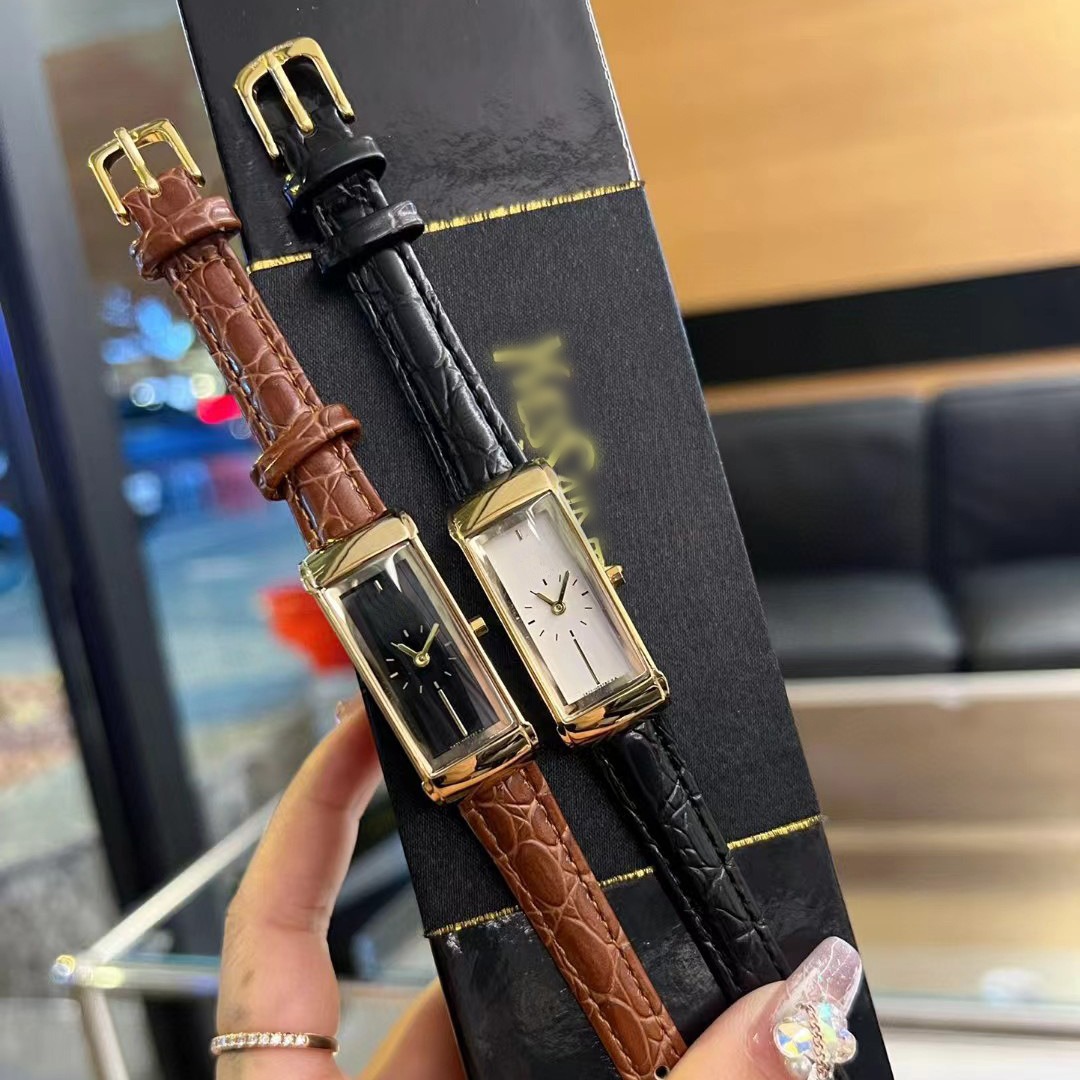 Lady Watches small watch rectangle shape designer watch Leather Belt Quartz Square Wristwatches Waterproof Retro 28mm Luxury Gift