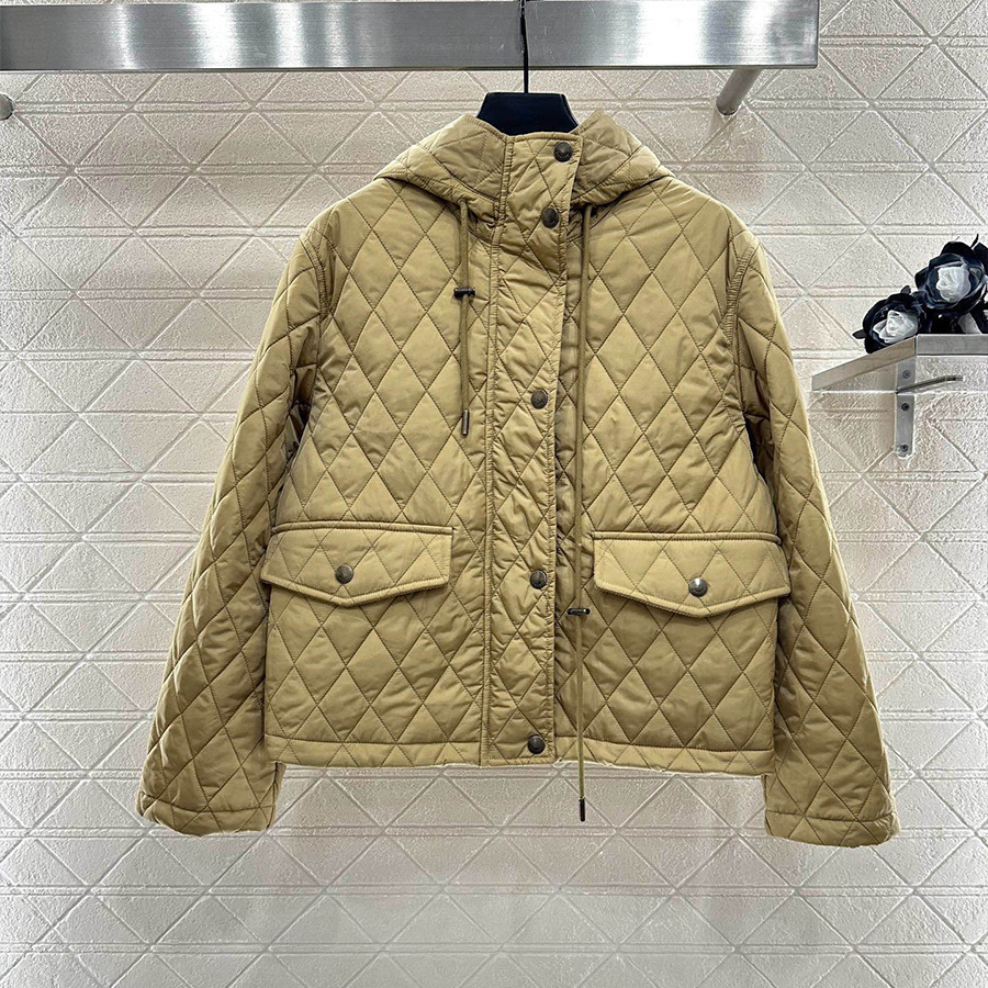 Down Jackets Designer Down Coat Overcoats Winter Women's Outwear Thicken Striped Down Coat Solid Color Diamond Pattern Windbreaker Material War