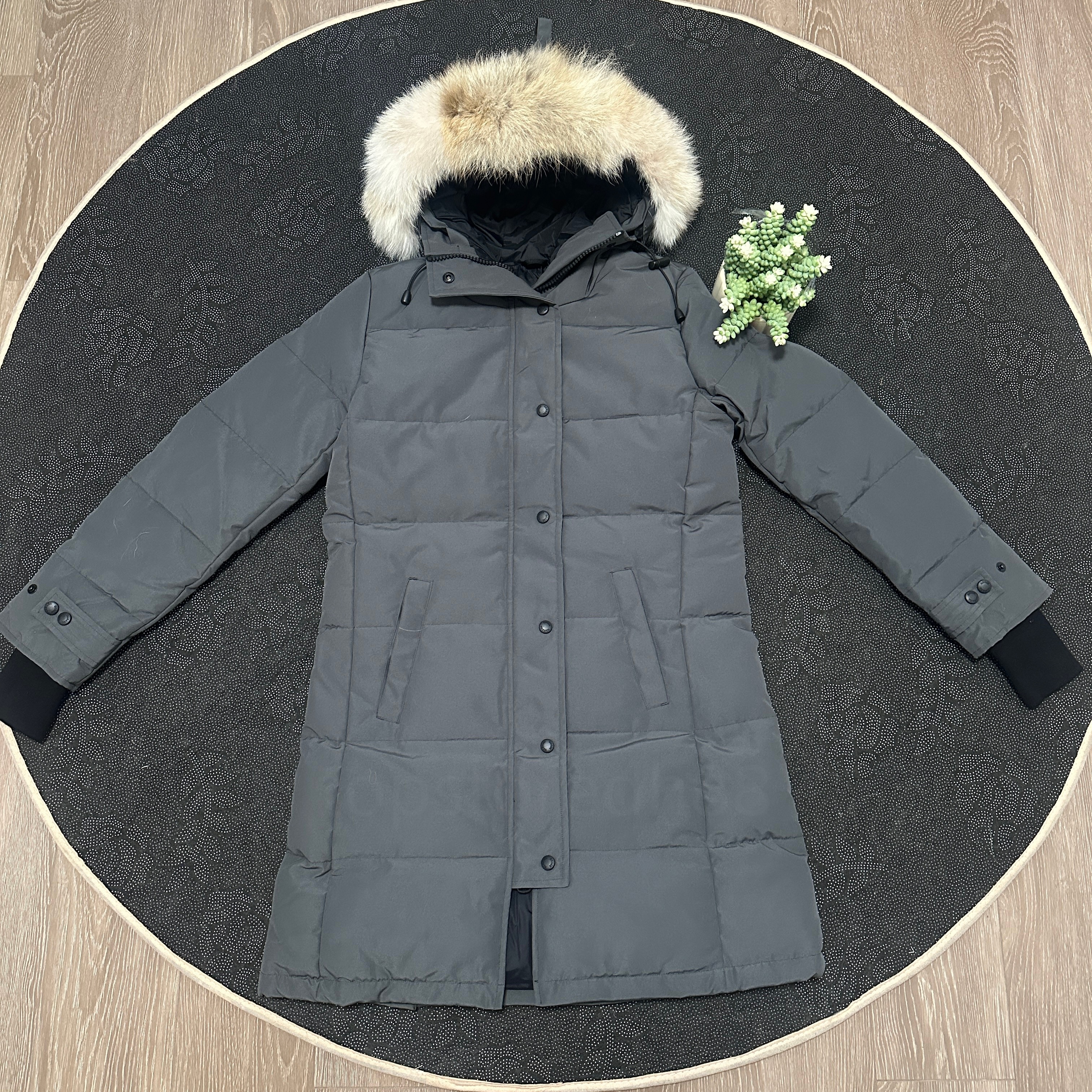 Woman Jacket Fur Puffer Coat Fashion Long Parkas Coats Winter Classic Pattern Down Jackets Designer Womens Puff Outerwear High Quality