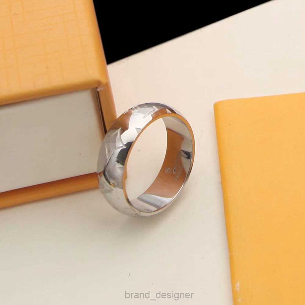 Luxury designer girl boy 6mm V solid Ring 18K Gold Silver Rose Stainless Steel Rings engrave Women men love wedding Jewelry Lady Party Gifts big siz