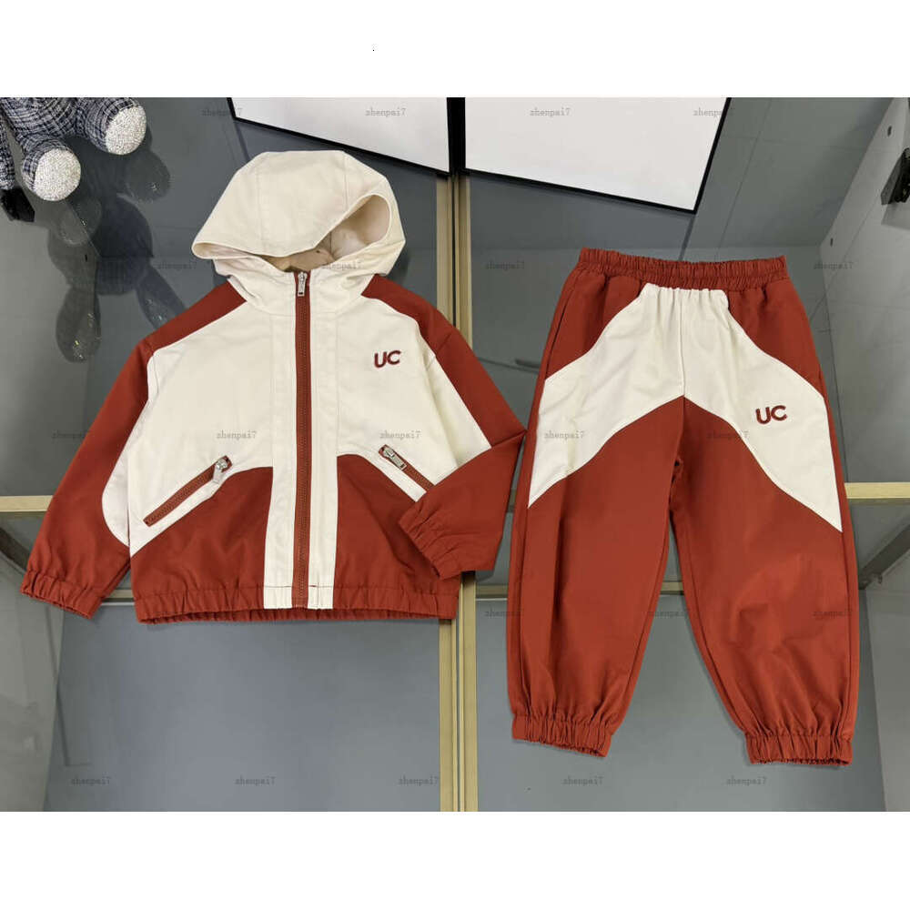 Top baby Coat suit Red letter embroidery Tracksuits Autumn Two-piece set Kids designer Clothes Hooded jacket and pants A948X26N290-image-1081062416