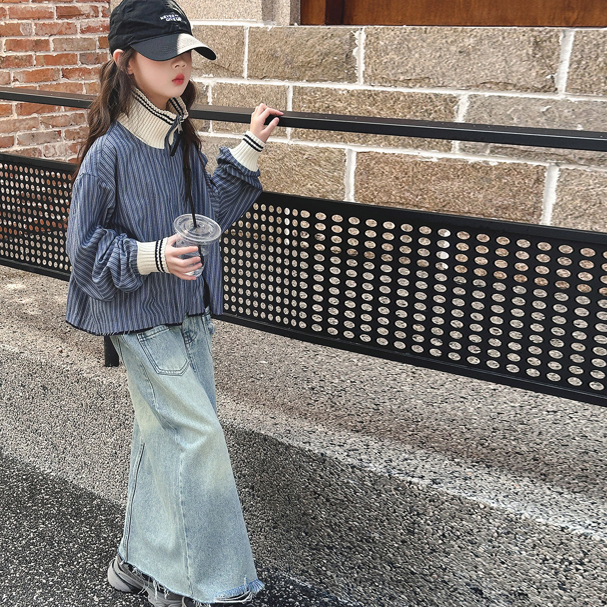 D502 Girls striped shirt autumn suit 2024 spring and autumn children&#039;s long-sleeved top new style denim skirt two-piece suit-image-1081185918