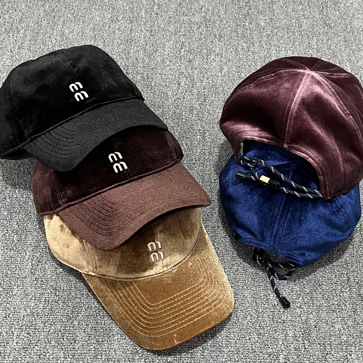 Velvet Designer casquette luxe Baseball Cap Men Womens Caps luxure embroidery designer gold labeled mink fleece caps baseball fitted mens cap jhl