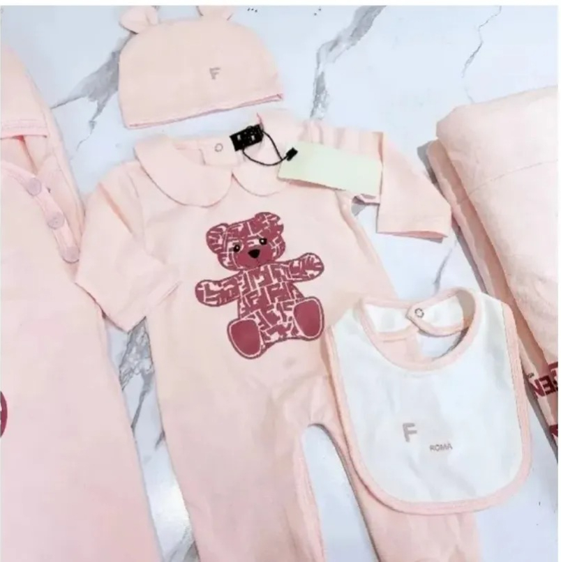 Baby rompers Jumpsuit Baby girl Designer newborn set Alphabet Print Clothing Crawl suit romper Children's three-piece set
