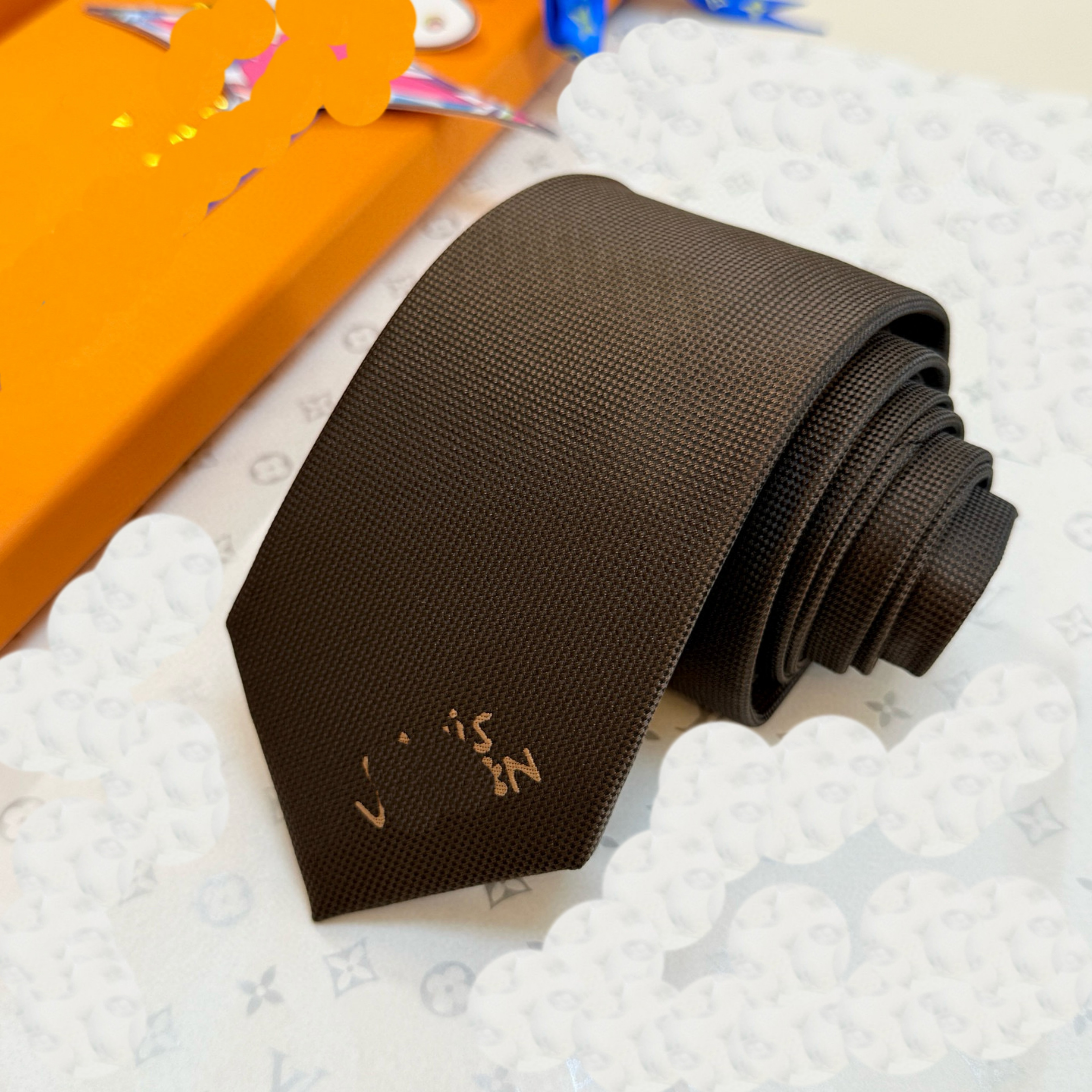 2025 Luxury New Designer 100% Silk Tie Men's and Women's Pattern Letter L Tie Party Suitable for Wedding Business Weaving Fashion Design H