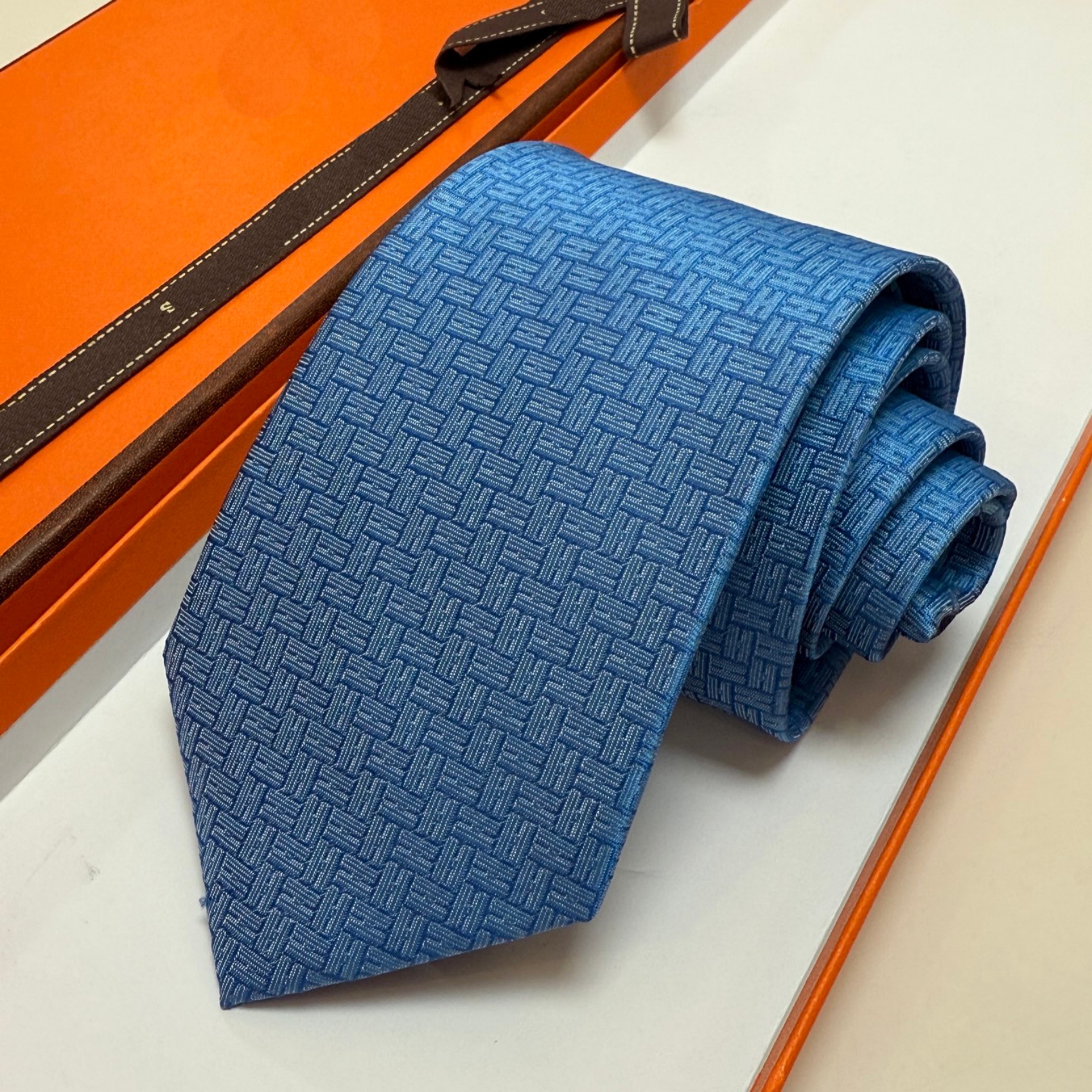 2025 Men's Designer Silk Tie - Black Checkered Jacquard Knitted, Letter Embellishment & H-shaped Style, Ideal for Business Party Wedding 727