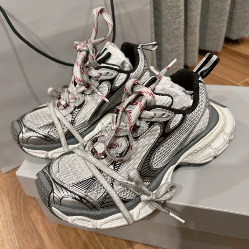 Early Spring Latest Popular running shoes men women 3XL Sneaker Couple Sports Daddy Shoe black white Designer 9.0 Breathable mesh Dad Mens woman