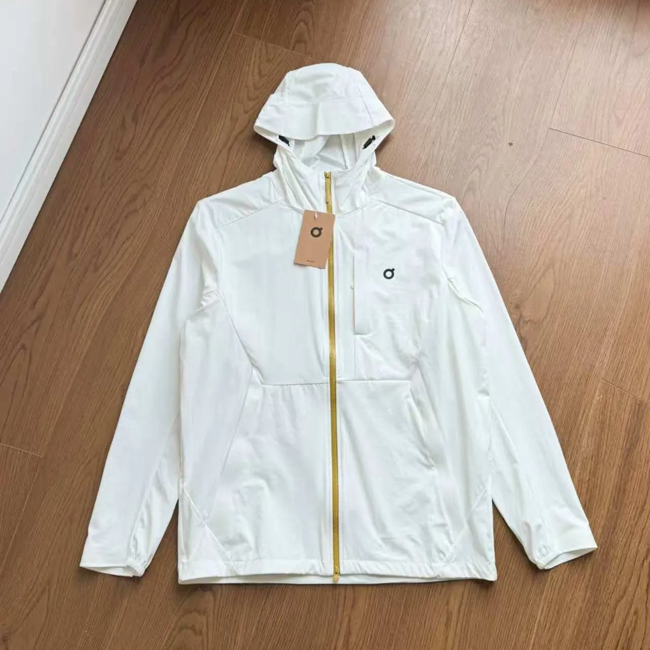 On Cloud Jackets Designer Windbreaker Zipper Stand Up Collar Retro Sportswear Windproof Running Lightweight Fashion Sunscreen Men's Jacket Two-
