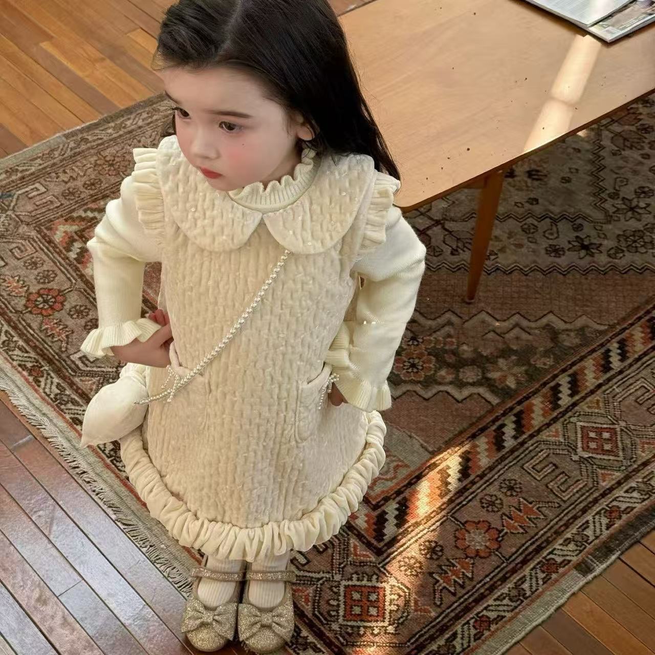 D536 Korean girls winter princess style plus velvet new sweet baby net red stylish vest skirt lace sweater suit-image-1081767079