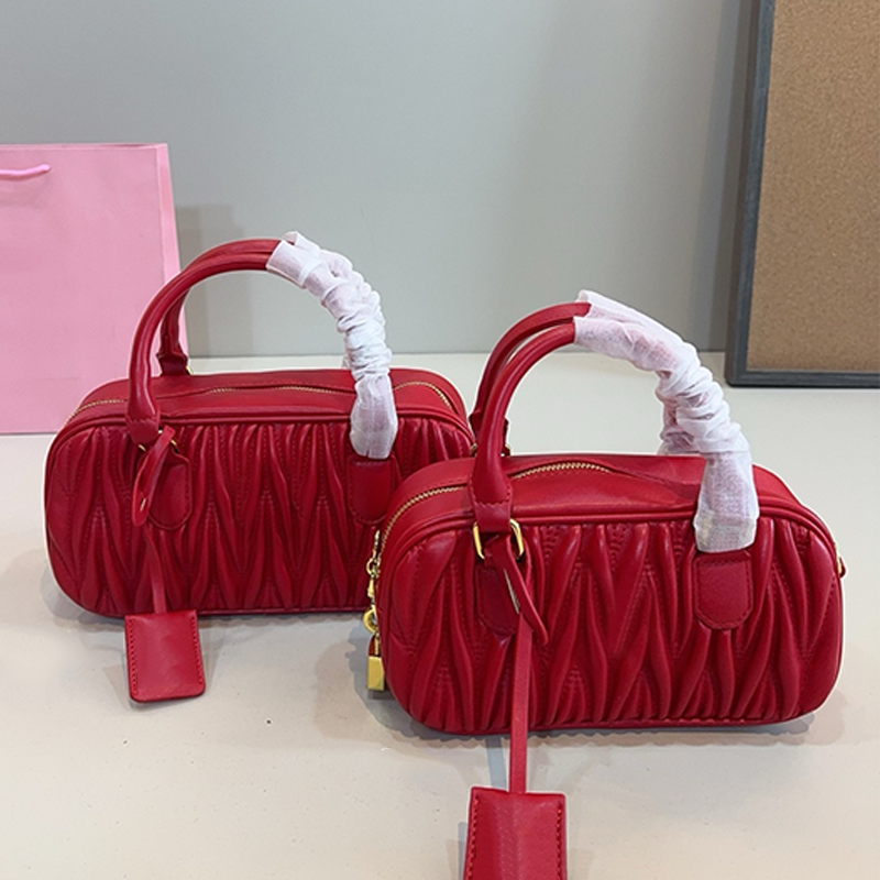 Sac de maquillage de styliste pour femmes, sac caviar, nouvelle sacoche à chaîne, sac à bagages original décontracté, fourre-tout