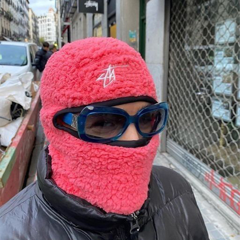 Fashion Neck Gaiter Designer Mens Womens Knitted Face Masks Warm Skull Cap Embroidery Casual Classic Fashiona Beanie Men Hats
