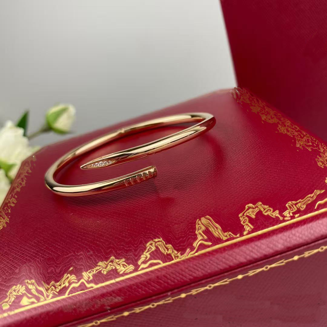 Designer for women tail bracelet women's diamond inlay classic exquisite and elegant jewelry luxury Soft Gloss Top Polishing Process-image-1103882043