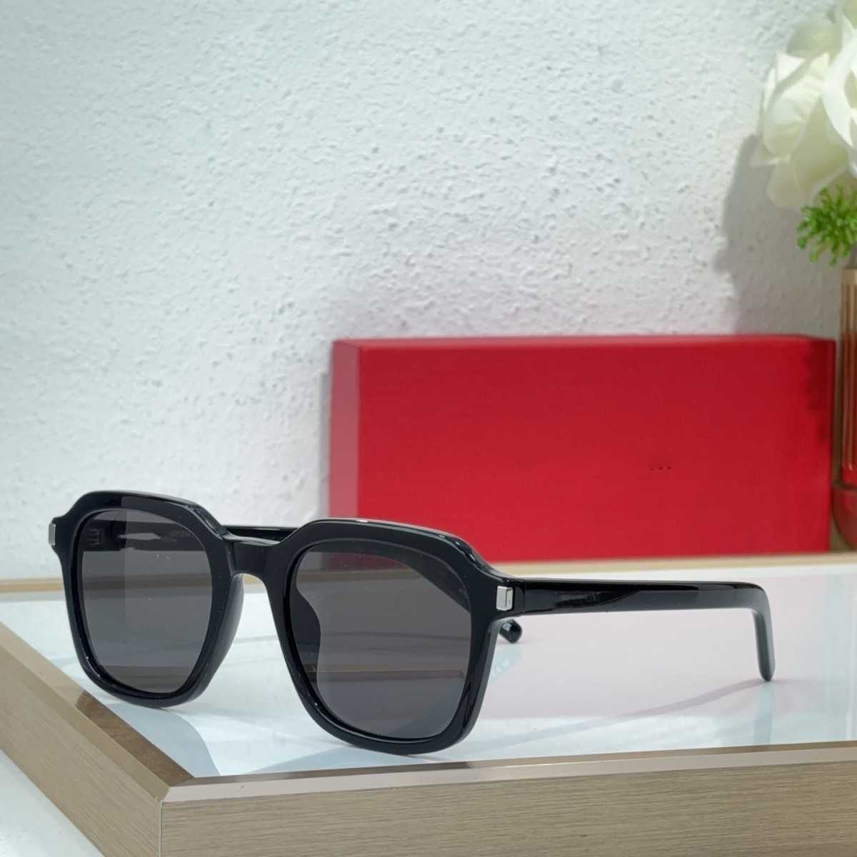 Fashion sunglasses classic designer Lightweight Square Sunglasses Celebrity Style UV Protection SL715