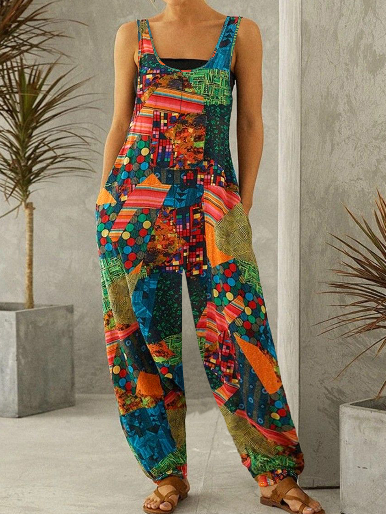 Chic Milk Silk Cotton Blends Two Piece Bottomwear Ensemble Featuring Eye-catching Graphics & Functional Side Pocket Design--CF56132-image-1082546320