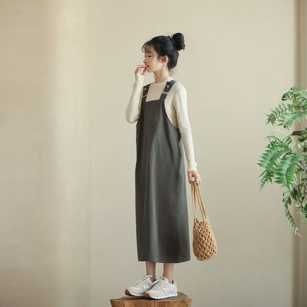 D580 Girls&#039; autumn and winter age-reducing overall dress, Japanese style, simple, tummy-covering, slimming long dress, high quality.-image-1082614372